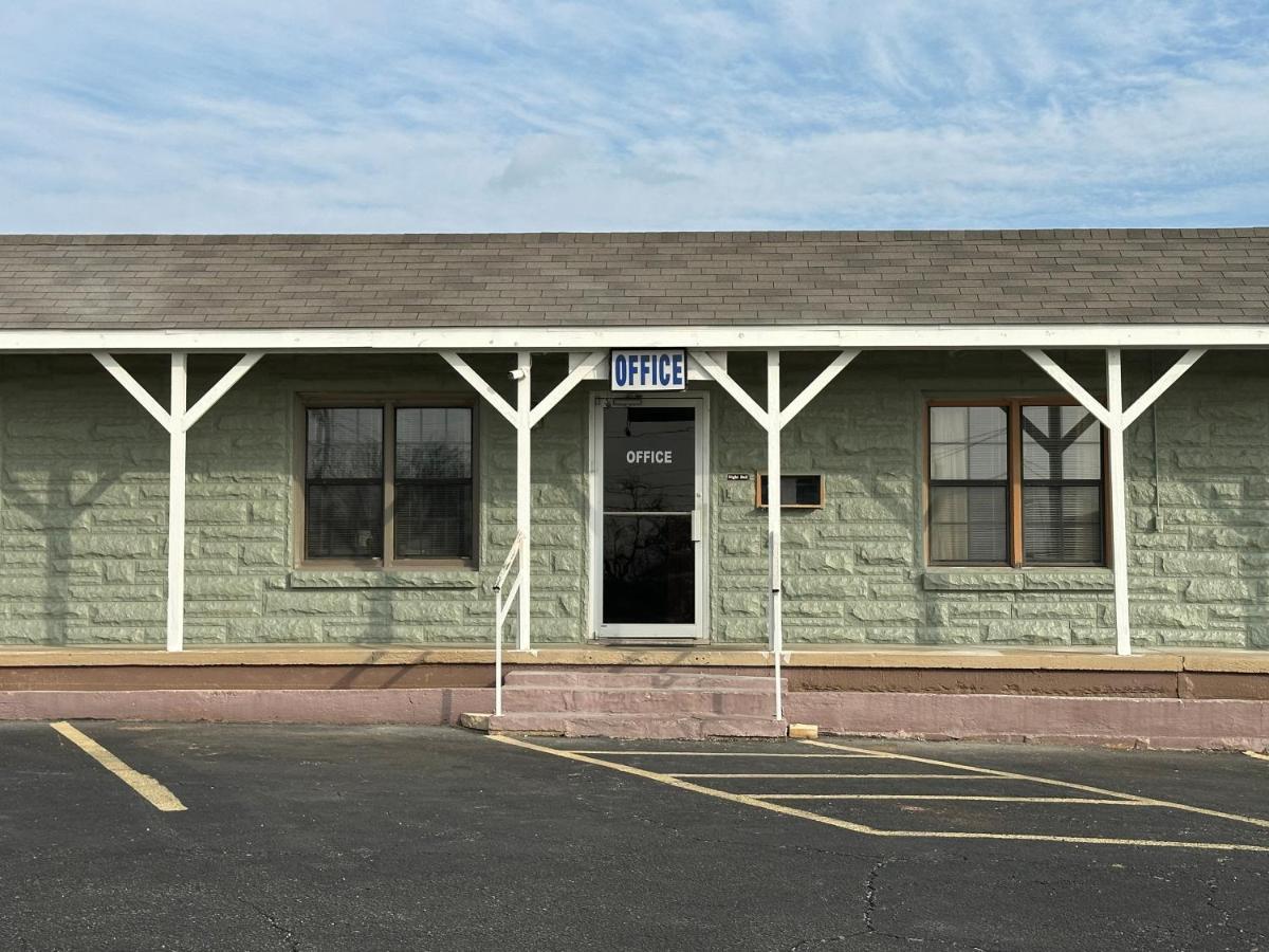 Llano Motel Bagian luar foto