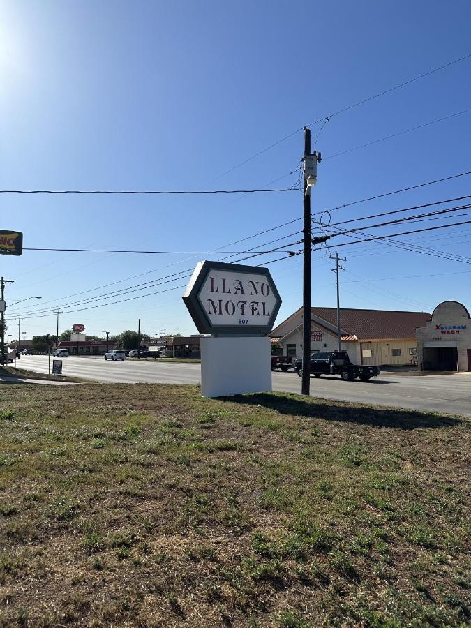 Llano Motel Bagian luar foto