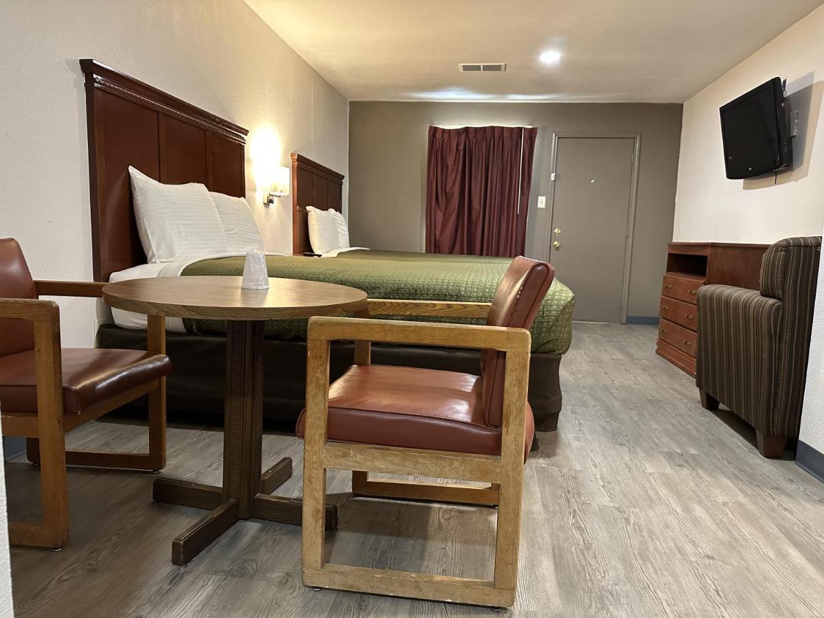 Llano Motel Bagian luar foto